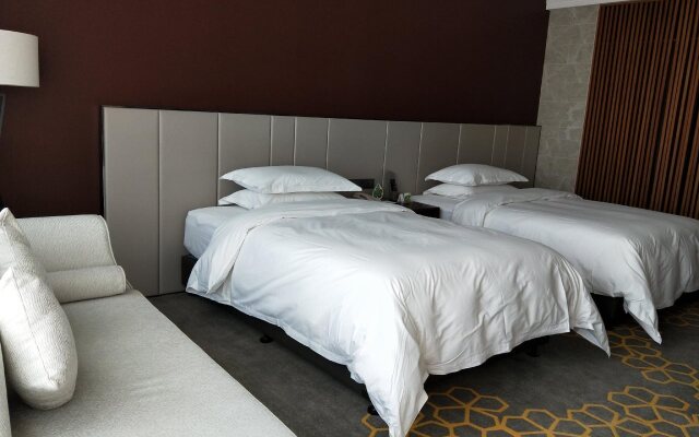 Shaanxi Hancheng Qiangda Grand Skylight Hotel