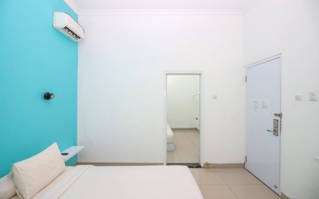 Golden Snail Guest House