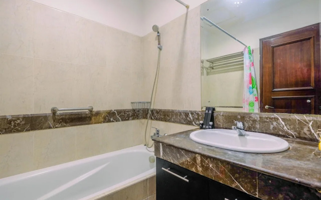 Fancy And Classic Studio Room At Bellezza Apartment