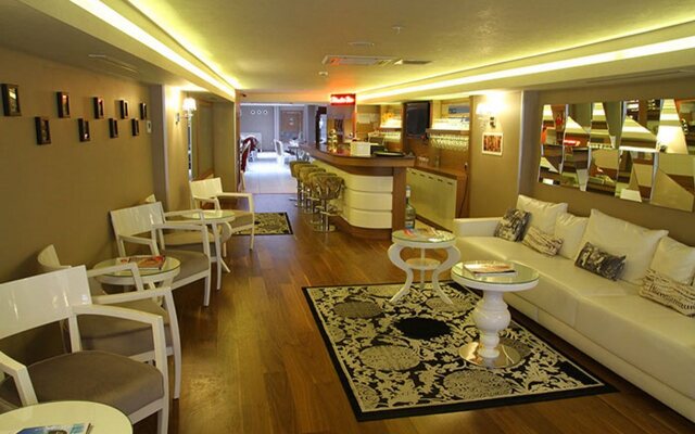 The Time Hotel Old City