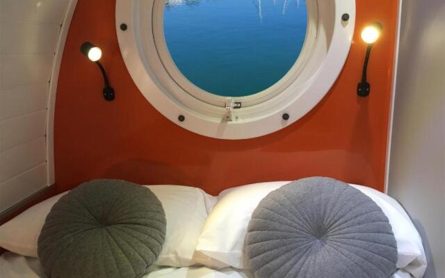 INSPIRING VIEWS & PLACE WITH FREE PARKING by BEACH