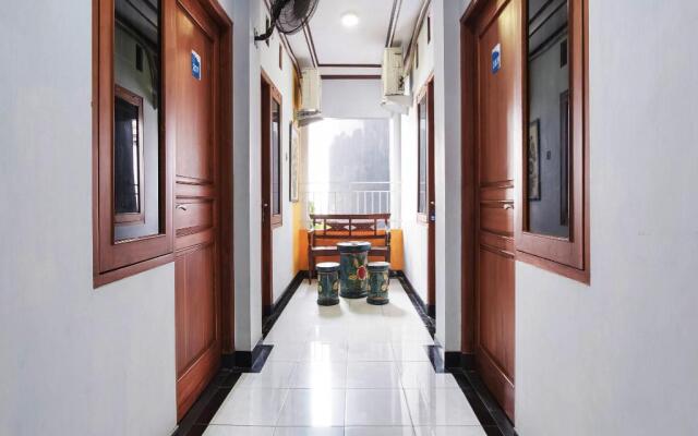 OYO 3892 Athaya Guesthouse Syariah