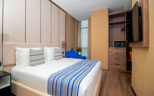 Paradise Hotel