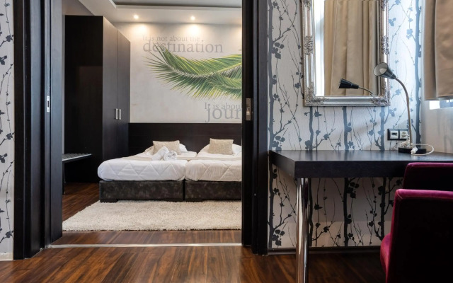 Gallery Art Hotel
