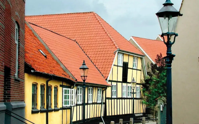 hotelImage