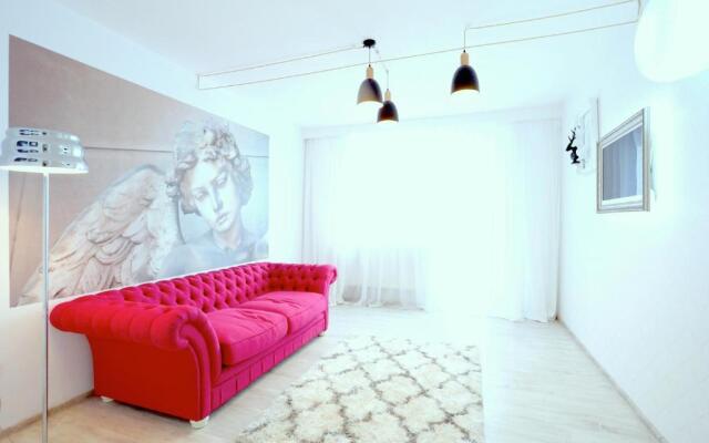 SOHO Apartment near CERONAV