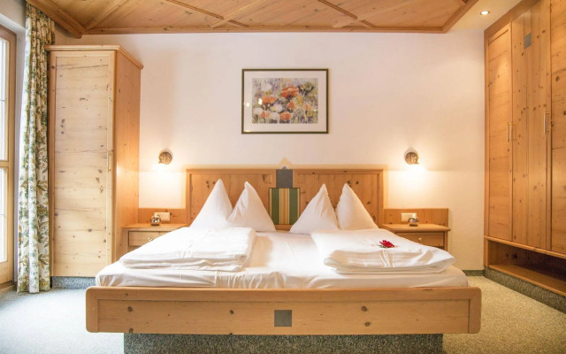 Fliana Arlberg Studios and Apartments