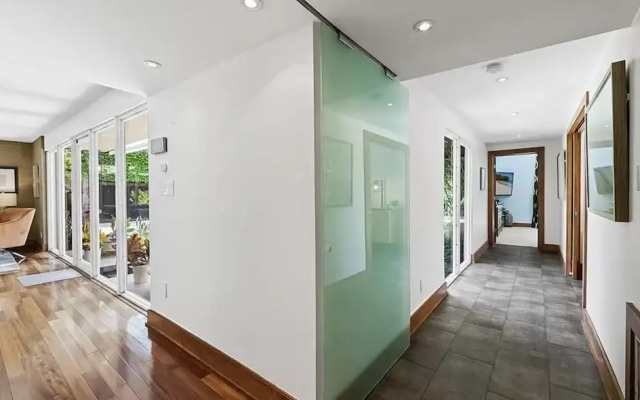 Wilton Manors Stunning Gated Oasis