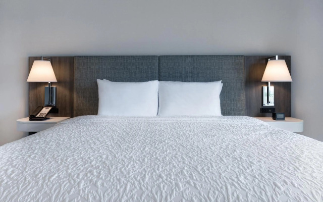 Hampton Inn & Suites by Hilton Burlington Toronto