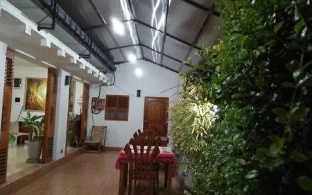 Sea Esta Holiday Inn