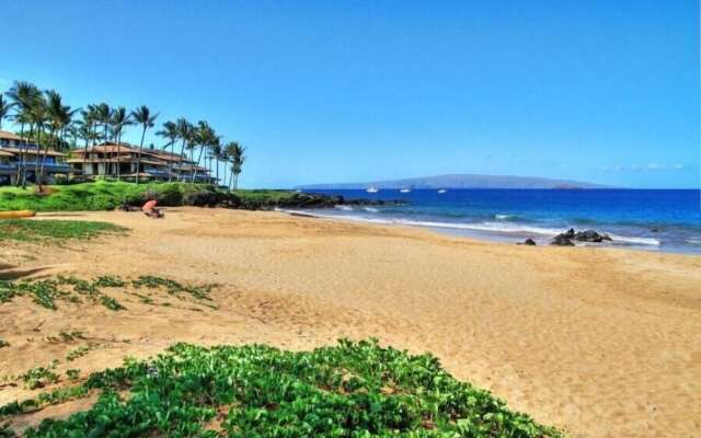 Makena Surf, #f-110 2 Bedroom Condo by RedAwning