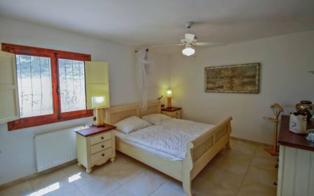 Chrisuli - well furnished villa with panoramic views in Moraira
