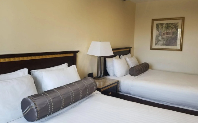 Tuscan Garden Inn