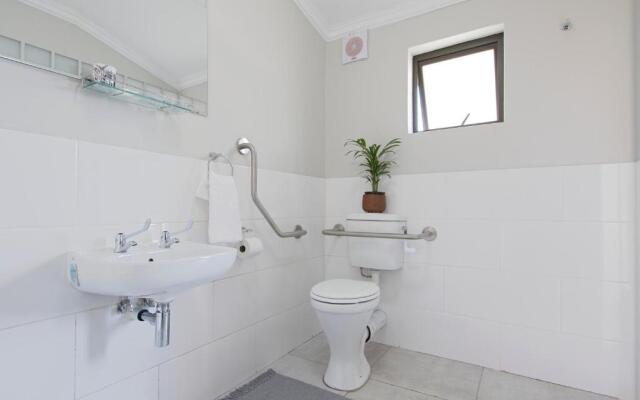 Royal Palms Guest House