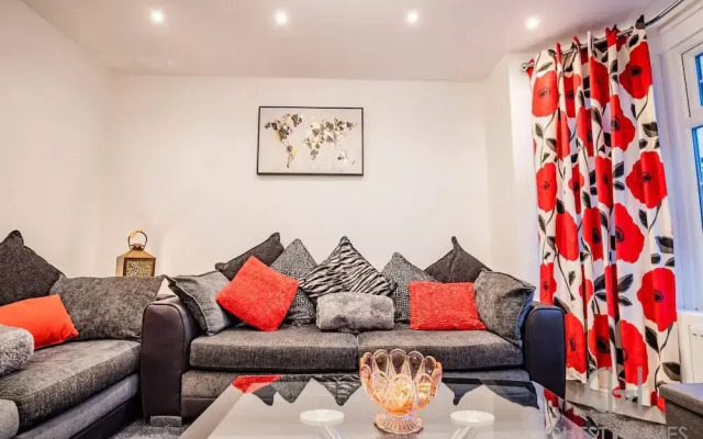 Host Stay Broadland House