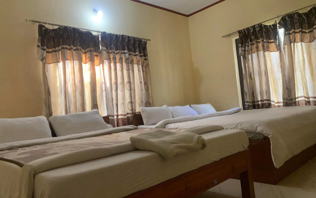 Hotel Peace Ganga Inn