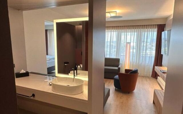 Ottoman Suit Apartment & Hotel