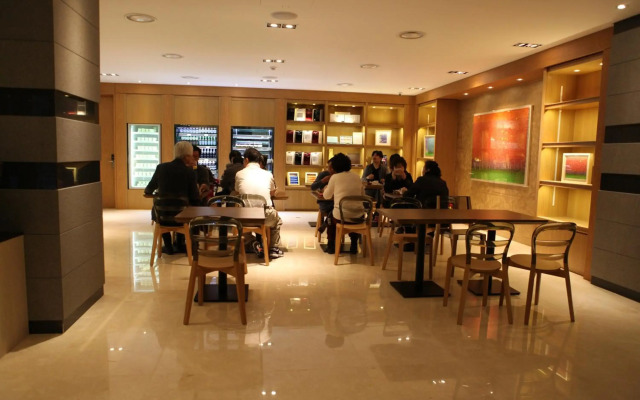 Acube Hotel