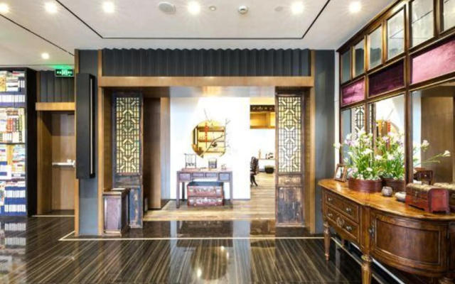 Four Seasons Qingteng Garden Hotel (Xikou Chiang's Hometown)