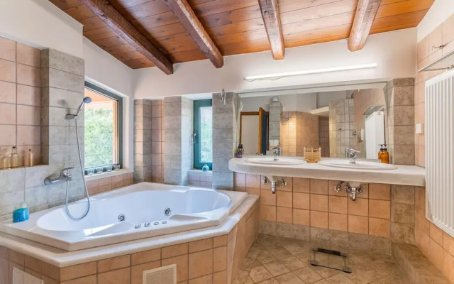Villa Evakri With Private Swimming Pool BBQ