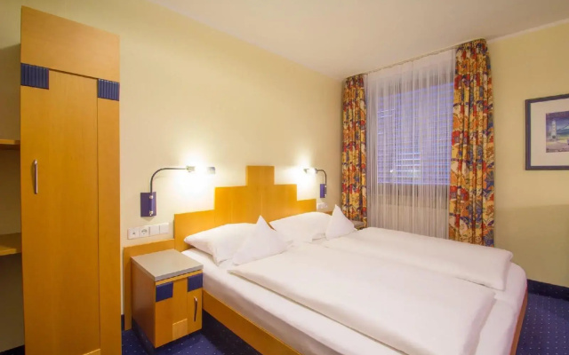 Rio Hotel