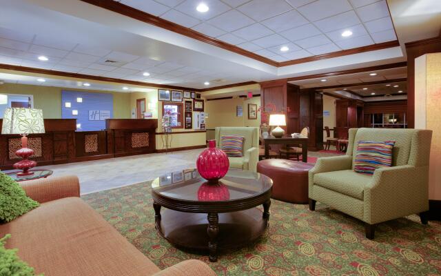 Holiday Inn Express & Suites Charleston-Ashley Phosphate, an IHG Hotel