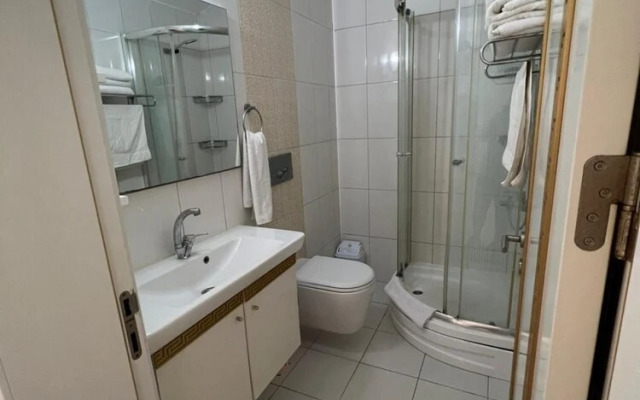 Flat Near Beach in Didim With Shared Pool
