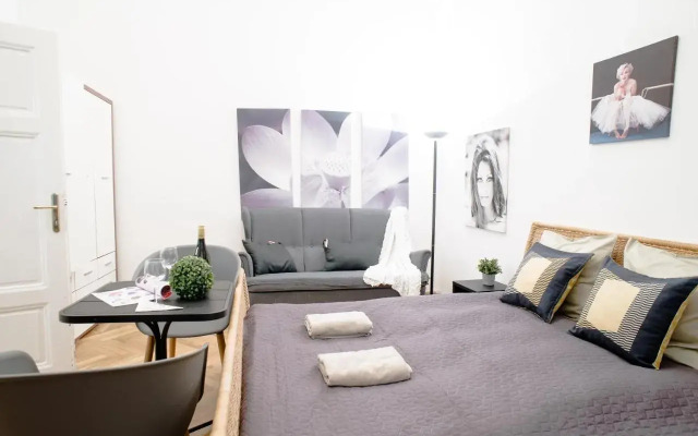 Klarahome-Studio