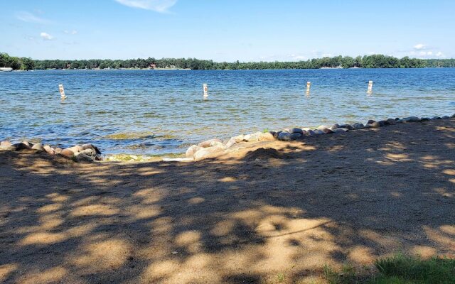 Spacious Cabin on Cross Lake: Treehouse & Sauna!