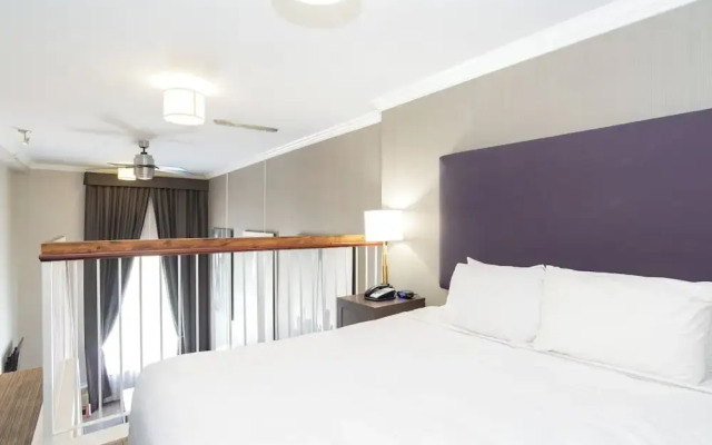 Sandman Signature Winnipeg Airport Hotel & Suites