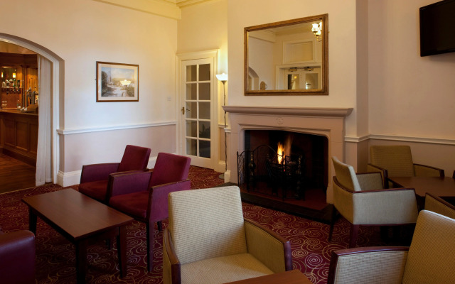 OYO Tong Park Hotel