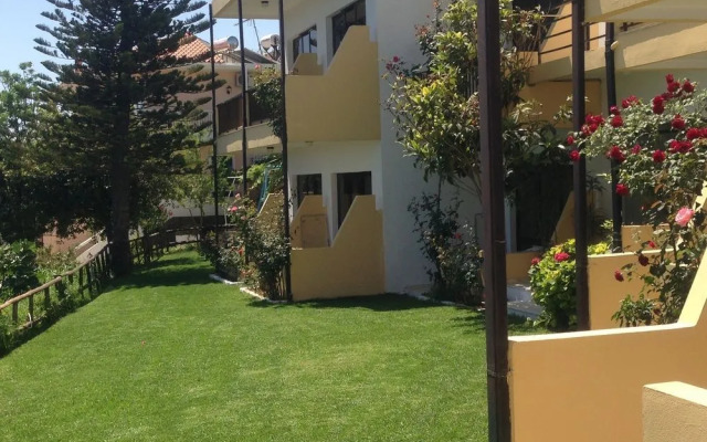 Hermes Apartments