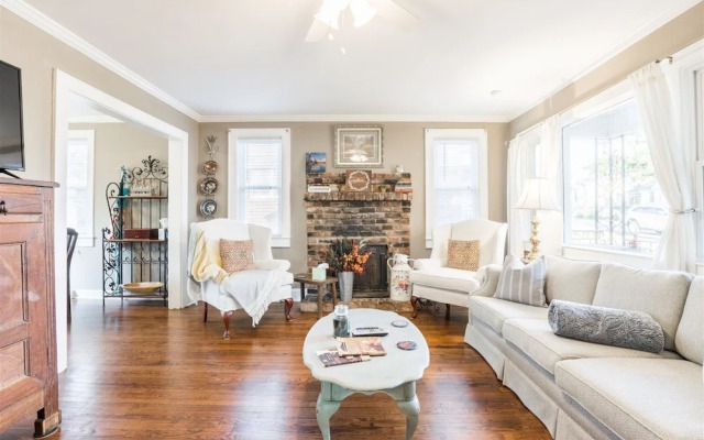 Cumberland Ave - 214