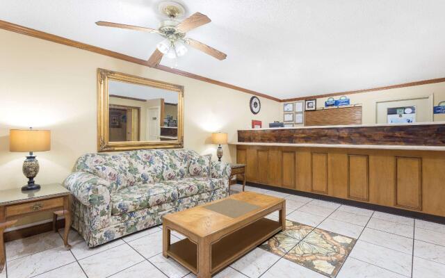 Economy Inn By OYO Ashburn