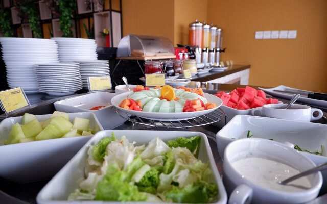 MaxOneHotels.com at Platinum Hayam Wuruk Jakarta