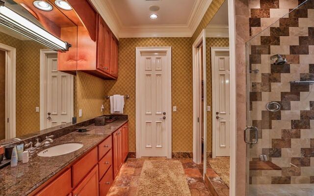 Bella Luna by RedAwning