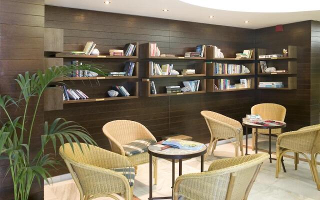 Sunset Beach Club Hotel Apartments