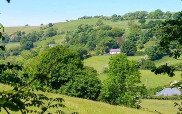 Boffins Barn at Pen Isa Cwm