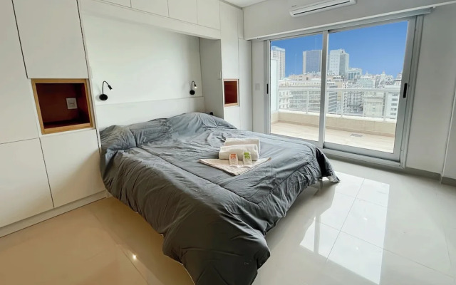 Studio Luxury Balcony Pool