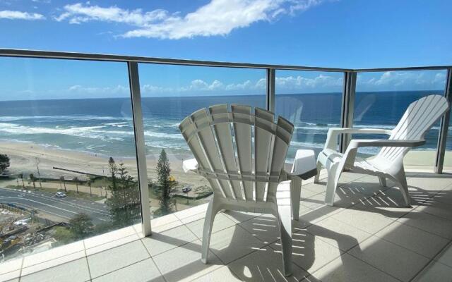 Hi Surf Beachfront Resort Apartments