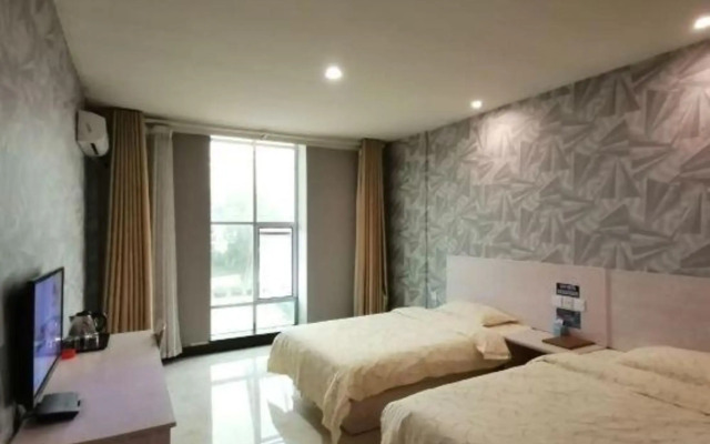 Ishuang Express Hotel