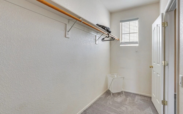 Family-friendly Phoenix Home: 5 Mi to Westgate!