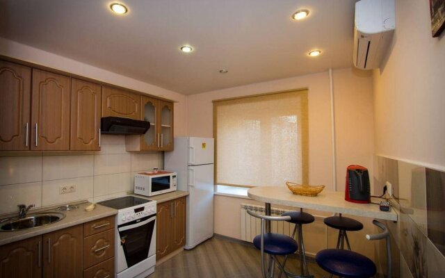 ABC Apartmens (ЭйБиСи Апартментс) на улице Каратанова