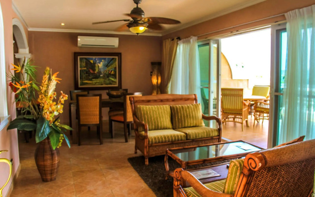 Monaco Suites de Boracay Hotel