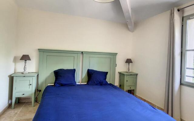 **Lovely Apartment In The Castle Of La Redorte**