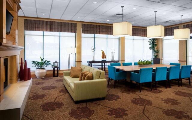 Hilton Garden Inn Atlanta Airport/Millenium Center