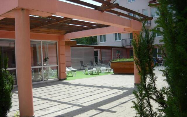 Panorama Wellness Apartman Hotel
