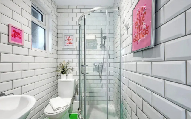Claremont Apartment A - London
