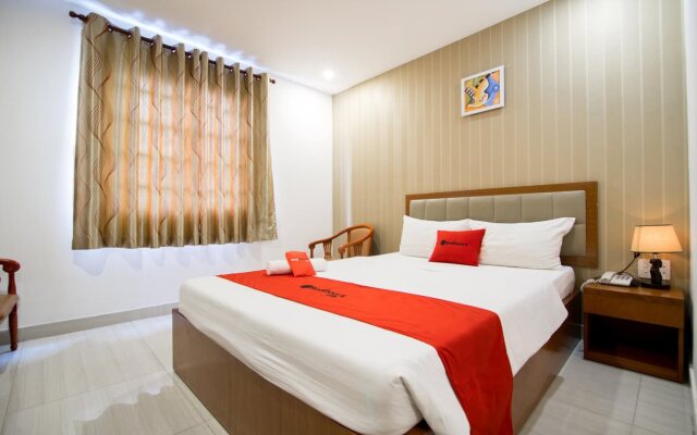 RedDoorz Plus @ Trung Son Residence