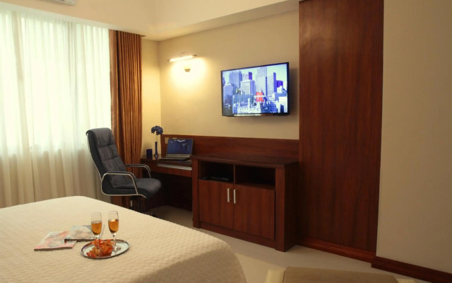 Central Park Tower Resort